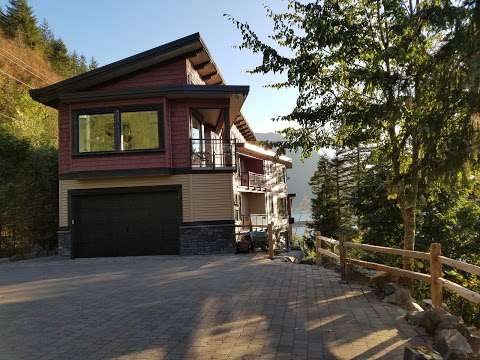 The Lodge on Harrison Lake